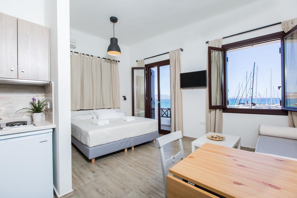 Amalthia Luxury Studios Naxos City Exterior photo